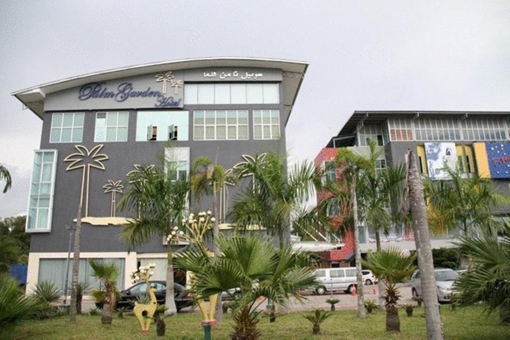 Palm Garden Hotel Brunei Bandar Seri Begawan Exterior foto